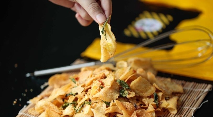 FUNKY SNACKS HOUSE salted egg potato chips